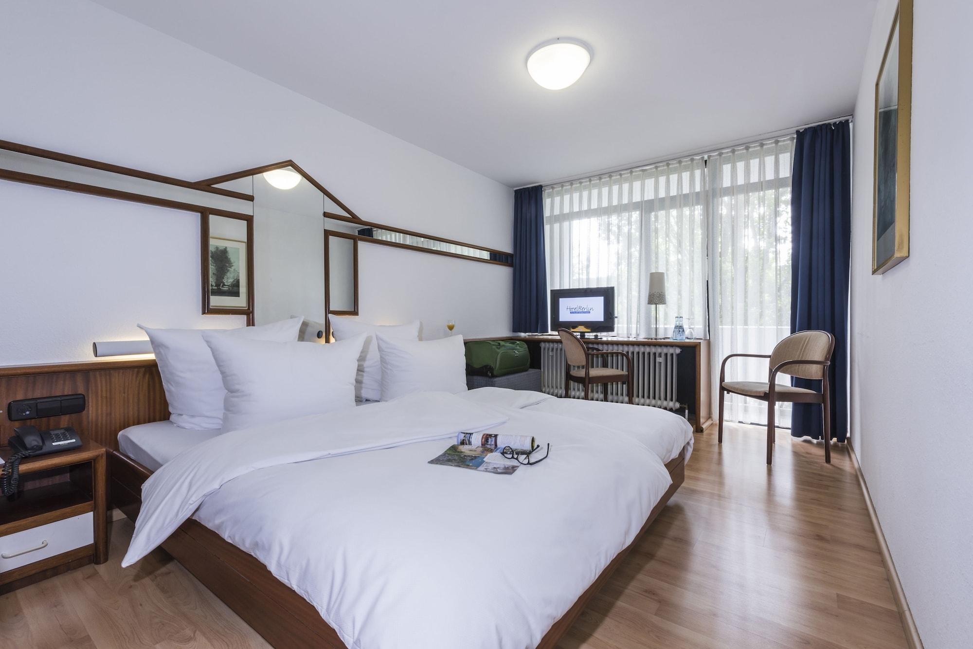 Hotel Berlin Sindelfingen Bagian luar foto