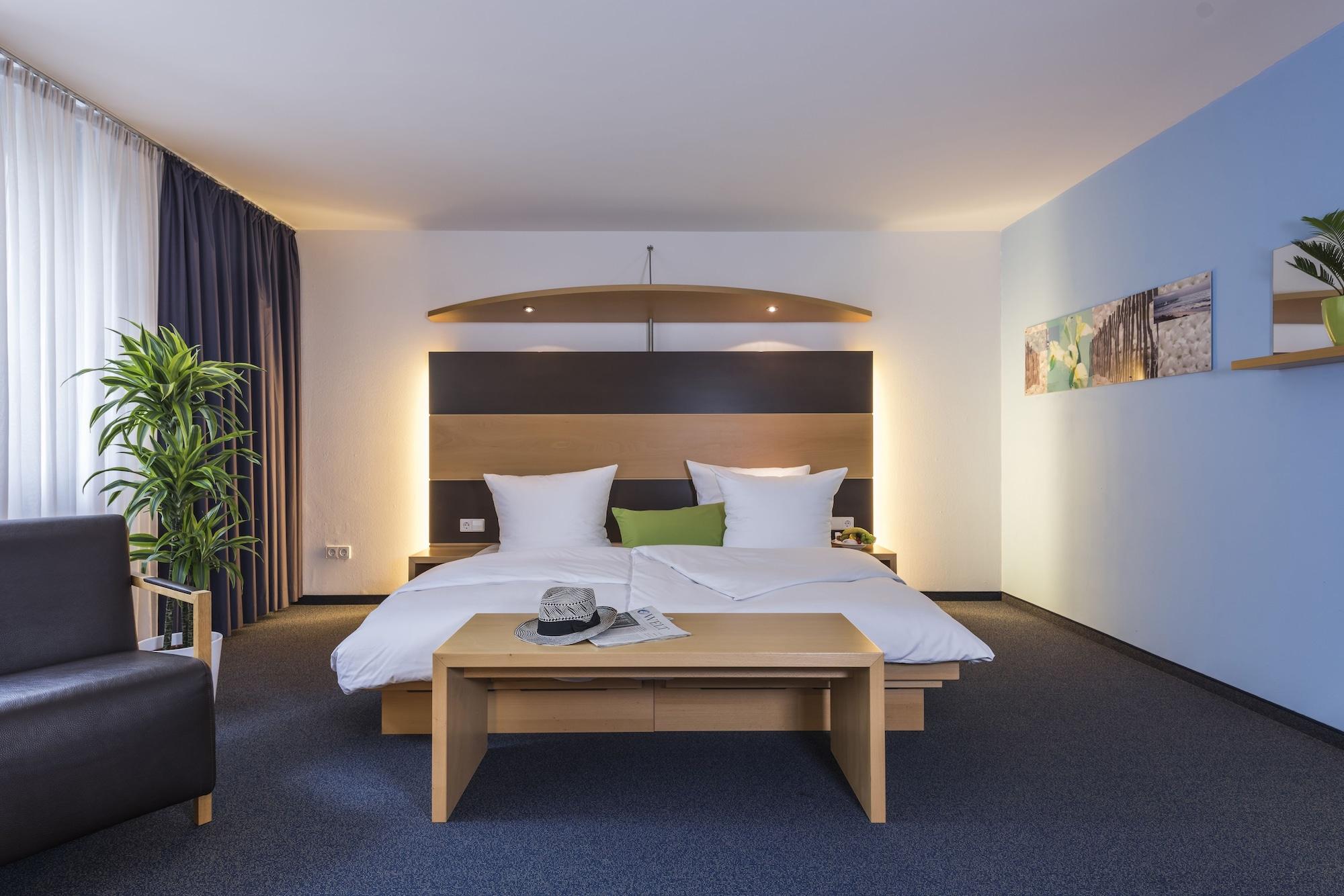 Hotel Berlin Sindelfingen Bagian luar foto