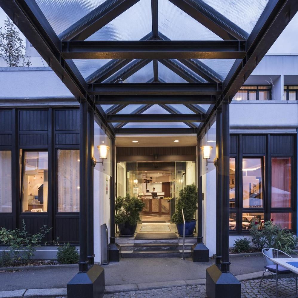 Hotel Berlin Sindelfingen Bagian luar foto