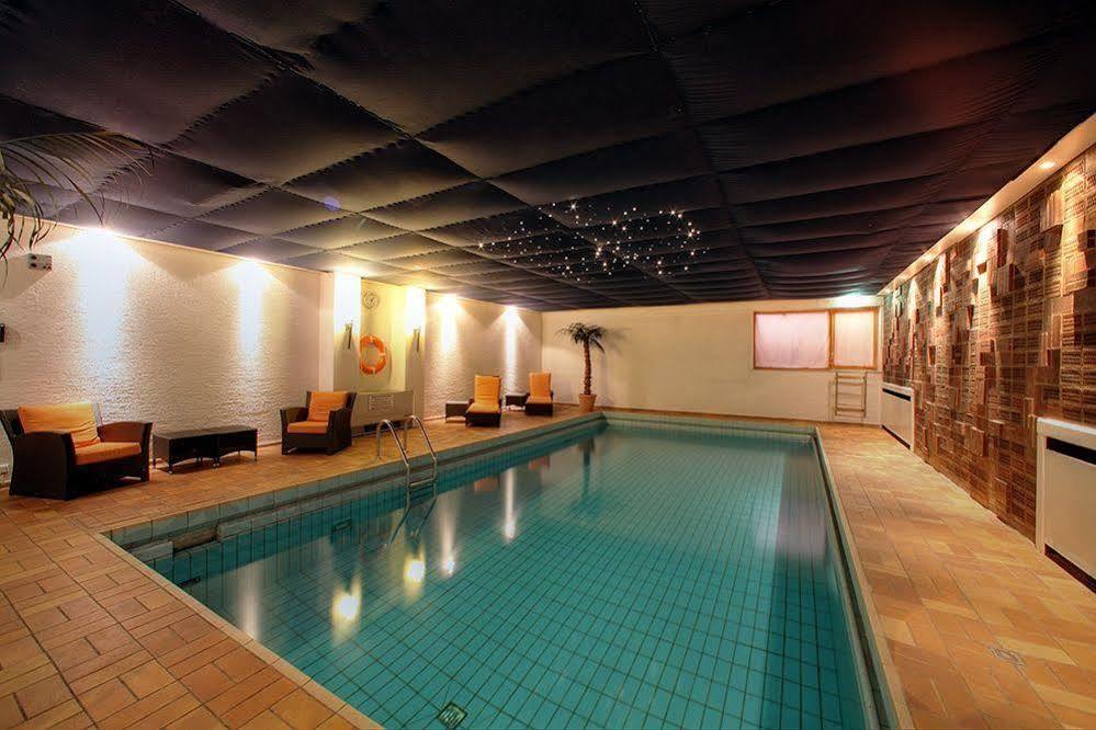 Hotel Berlin Sindelfingen Bagian luar foto