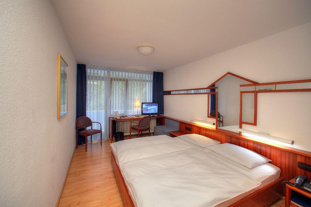 Hotel Berlin Sindelfingen Bagian luar foto